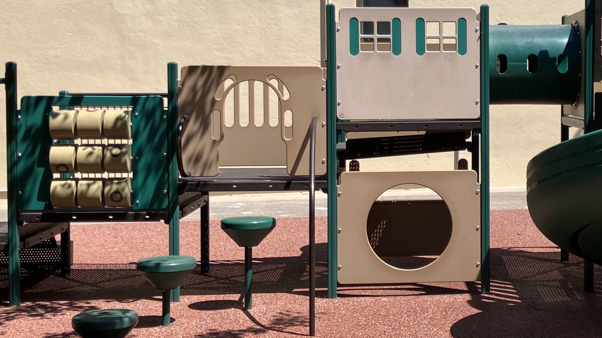 Playground equipment with steps